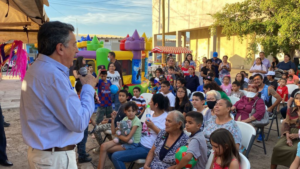 FESTEJAN A NIÑAS Y NIÑOS DE LA COLONIA MORELOS