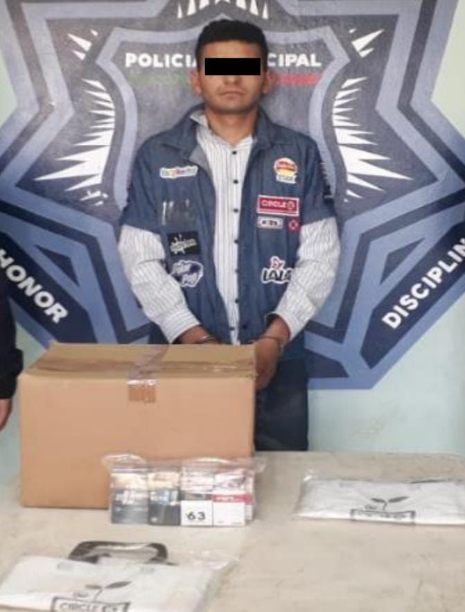 POLICÍA MUNICIPAL DETIENE A PRESUNTO LADRÓN DE ESTABLECIMIENTO COMERCIAL