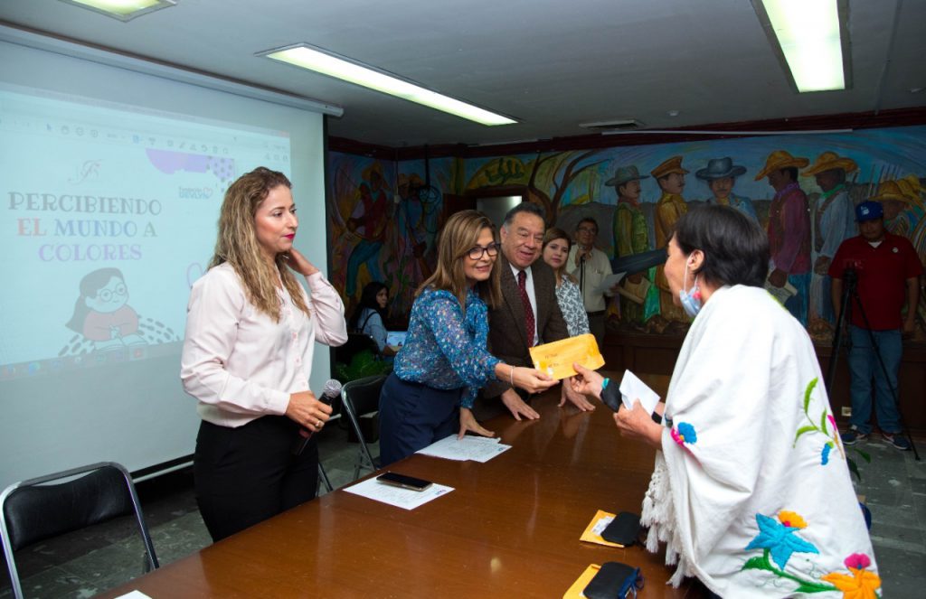 DIF CAJEME HACE LA ENTREGA DE 500 LENTES GRACIAS A SU PROGRAMA “PERCIBIENDO EL MUNDO A COLORES”