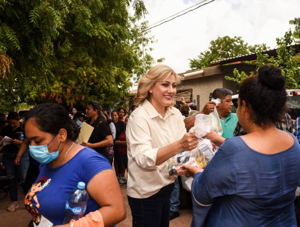 DIF CAJEME DIRIGE RECORRIDO EN PUEBLO YAQUI PARA LA ENTREGA DE APOYOS