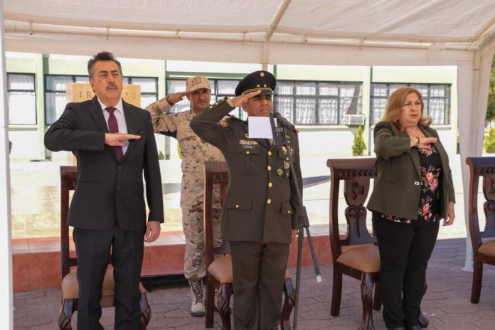 ENCABEZA ALCALDE LAMARQUE CANO TOMA DE PROTESTA DE BANDERA DEL SERVICIO MILITAR NACIONAL