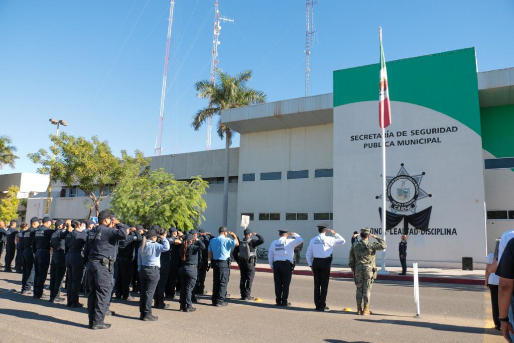 TRABAJA POLICÍA MUNICIPAL EN DIFUSIÓN DE VALORES CÍVICOS