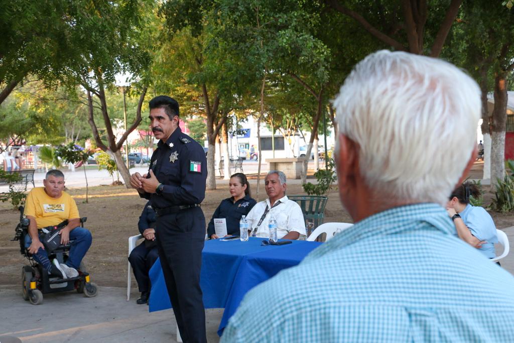 FORTALECE SSPM ACERCAMIENTO CON VECINOS DE LA COLONIA CONSTITUCIÓN