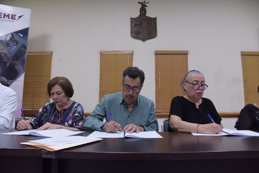 CELEBRAN CONVENIO GOBIERNO MUNICIPAL Y ASOCIACIÓN DE JUBILADOS Y PENSIONADOS DEL AYUNTAMIENTO