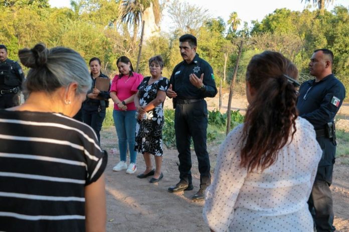 VISITA POLICÍA MUNICIPAL A CIUDADANOS DE LA COMISARÍA DE PROVIDENCIA