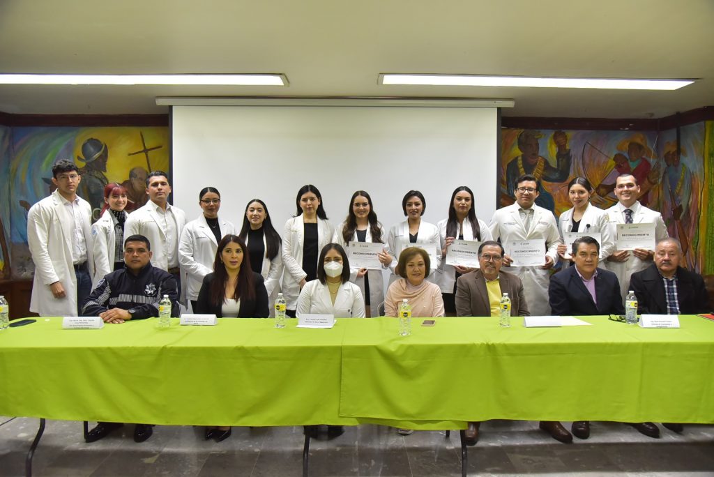 DAN BIENVENIDA A NUEVOS PASANTES DE MEDICINA, ODONTOLOGIA Y NUTRICIÓN