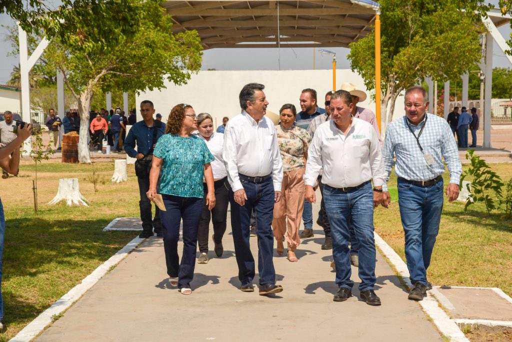 ENTREGA ALCALDE REHABILITACIÓN DE PLAZA EN LA COMISARÍA DE MARTE R. GÓMEZ Y TOBARITO