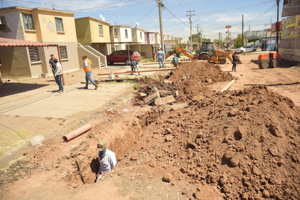 SUPERVISA LAMARQUE CANO AVANCE EN OBRAS DE INFRAESTRUCTURA SANITARIA Y POSTERIOR PAVIMENTACIÓN