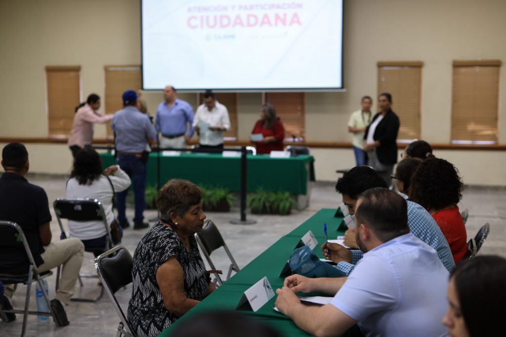 RESPONDE PRESIDENTE MUNICIPAL A SOLICITUDES CIUDADANAS