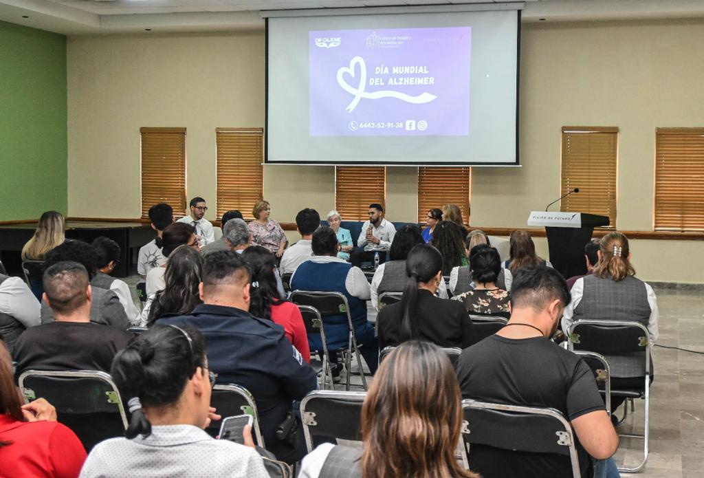 IMPARTEN CONFERENCIA SOBRE LA SENSIBILIZACIÓN DEL ALZHEIMER