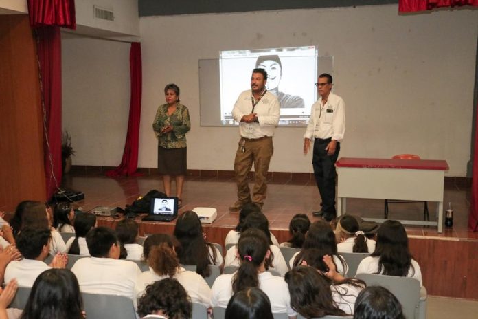 IMPARTE SSPM PLÁTICA PREVENTIVA CONTRA EL SUICIDIO A JÓVENES DEL COBACH l