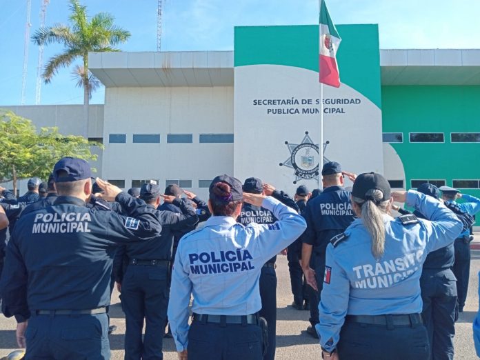 PROMUEVE POLICÍA MUNICIPAL VALORES Y UNIDAD CON LUNES CÍVICO