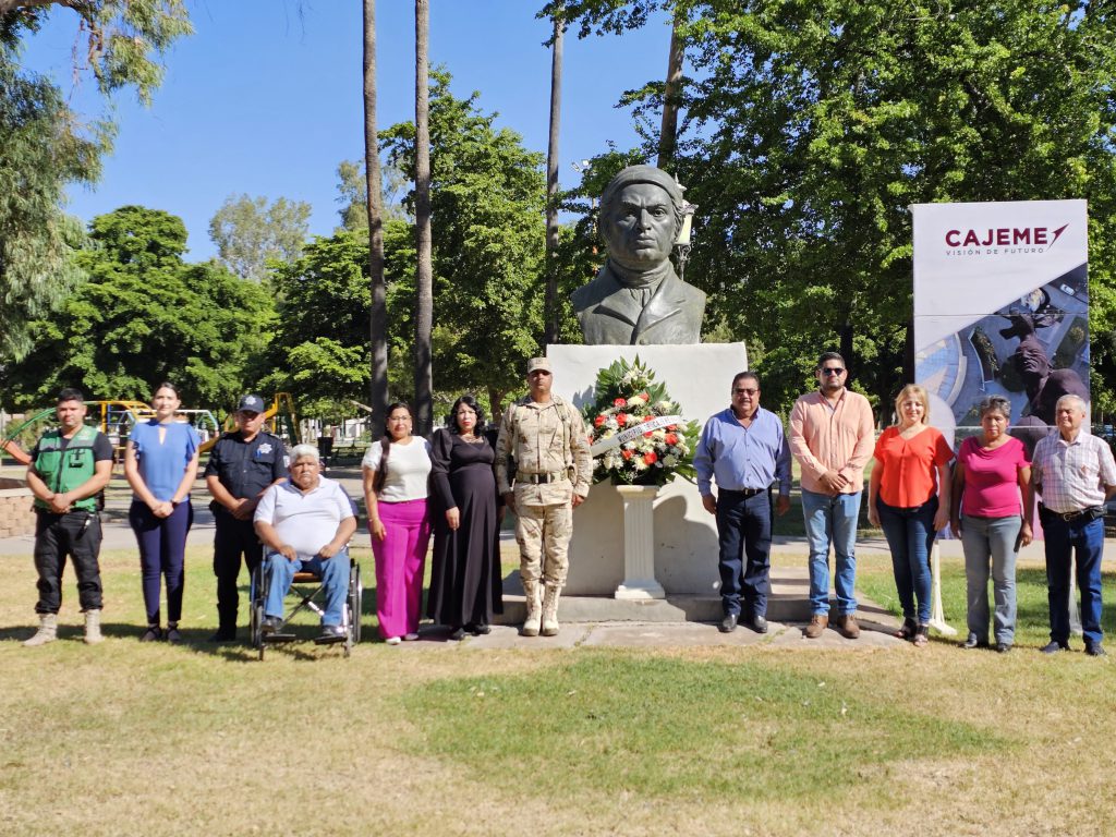 CON GUARDIA DE HONOR CONMEMORAN EL 258 ANIVERSARIO DEL NATALICIO DE JOSÉ MARÍA MORELOS Y PAVÓN