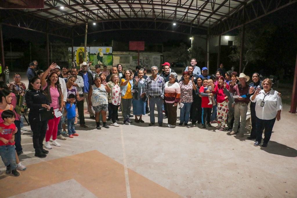 PROGRAMAS PREVENTIVOS DE LA SSPM ATIENDE Y ESCUCHA NECESIDADES DE LAS Y LOS VECINOS DE LA RUSSO VOGEL