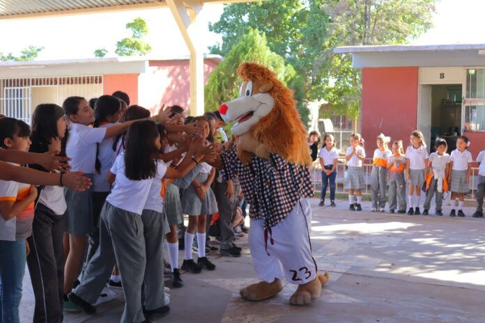 SE GRADÚAN NIÑAS Y NIÑOS DEL PROGRAMA DARE DE LA POLICÍA MUNICIPAL