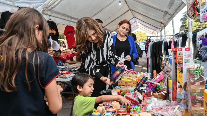 UN ÉXITO EL PRIMER TIANGUIS NAVIDEÑO EN CAJEME