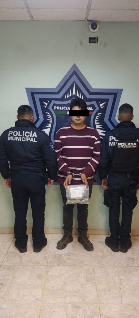 APREHENDE POLICÍA MUNICIPAL A HOMBRE CON DROGA EN LA LIBERTAD