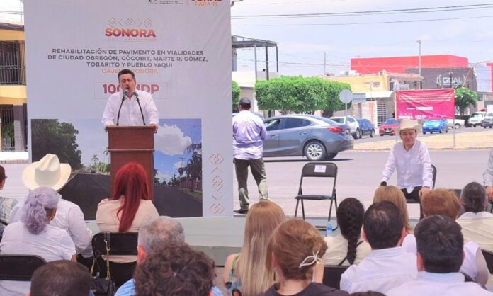 ENTREGAN ALCALDE Y GOBERNADOR OBRAS DE PAVIMENTACIÓN EN CAJEME