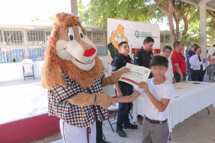 CELEBRA SSPM GRADUACIÓN DEL PROGRAMA DARE EN LA PRIMARIA PDTE. MANUEL ÁVILA CAMACHO