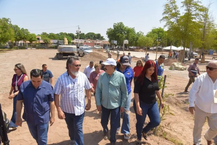 SUPERVISA PRESIDENTE OBRA DE CONSTRUCCIÓN DE PARQUE RECREATIVO Y CENTRO COMUNITARIO EN LA COLONIA CHAPULTEPEC