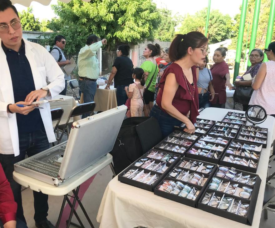 LLEVA GOBIERNO MUNICIPAL JORNADA DE SERVICIOS A LA COLONIA LUIS ECHEVERRÍA