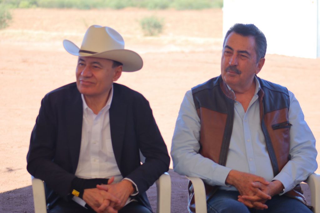 SUPERVISAN GOBERNADOR ALFONSO DURAZO Y PRESIDENTE JAVIER LAMARQUE AVANCES EN CONSTRUCCIÓN DEL PARQUE GRATITUD