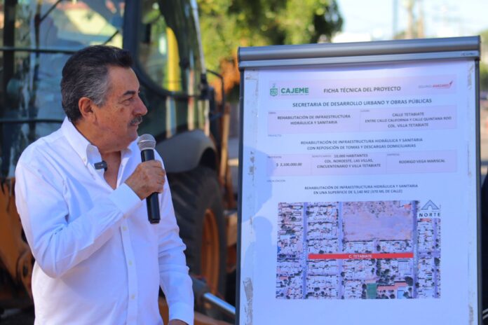 DA BANDERAZO JAVIER LAMARQUE A OBRA DE INFRAESTRUCTURA HIDROSANITARIA EN CALLE TETABIATE Y PAVIMENTACIÓN EN CALLE RÍO SONORA