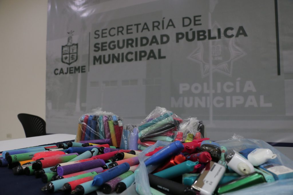 SSPM RECOLECTA VAPEADORES EN ESCUELAS DE NIVEL BÁSICO EN CAJEME