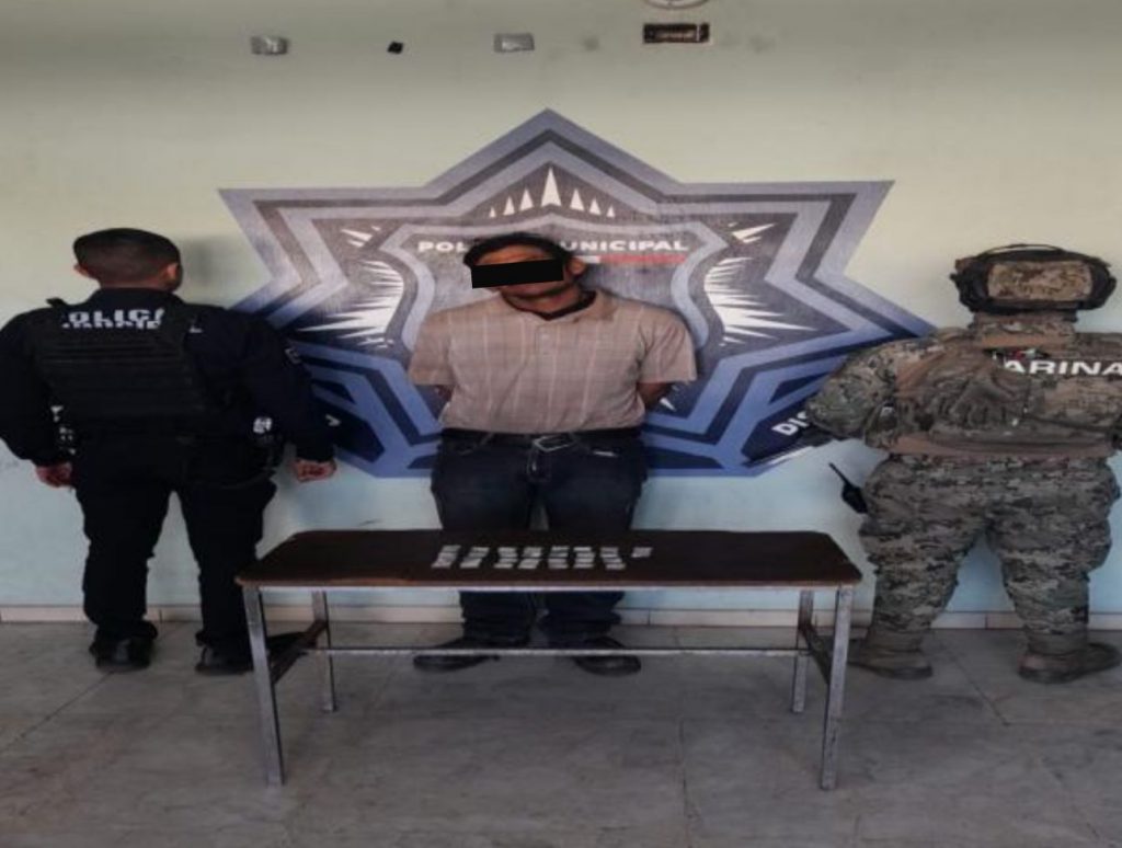 DETIENEN A UNO POR PRESUNTA POSESIÓN DE DROGA EN CAJEME