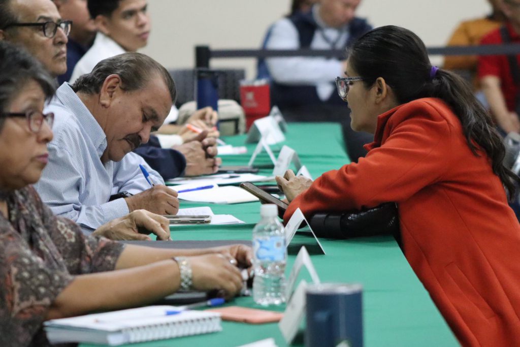 GESTIONA PRESIDENTE EN AUDIENCIA PÚBLICA COBERTURA DE TRANSPORTE Y DA SOLUCIÓN A MÁS SOLICITUDES CIUDADANAS EN CAJEME