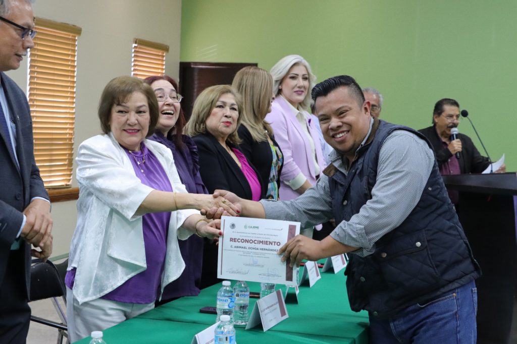 RECONOCEN POR SU DESEMPEÑO A EMPLEADOS DEL AÑO Y DEL TERCER CUATRIMESTRE 2024