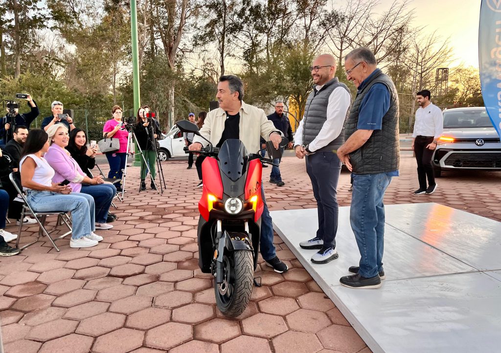 RECIBE MUNICIPIO DE CAJEME DONACIÓN QUE FORTALECE LA SEGURIDAD Y PROTEGE AL MEDIO AMBIENTE EN LAGUNA DEL NÁINARI