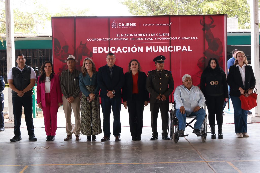 FOMENTA AYUNTAMIENTO DE CAJEME VALORES PATRIOS EN ESTUDIANTES DE SECUNDARIA Y PREPARATORIA A TRAVÉS DEL CONCURSO DE ESCOLTAS Y BANDAS DE GUERRA 2025